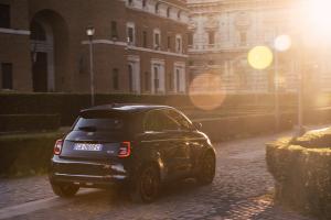 Fiat 500 la Prima 2020 года 